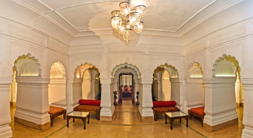 Neemrana's Baradari Palace photo