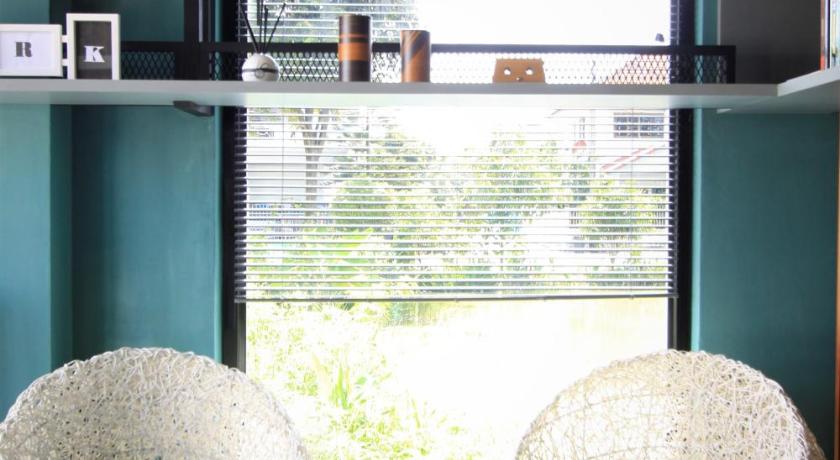 The NicheHome Waterside Living photo