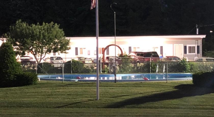 The Saco Motel photo