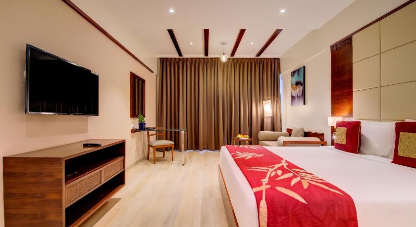 Image of Fern Club room with Balcony and Mountain view 7