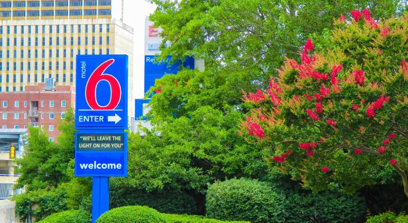 孟菲斯 (田纳西州) Motel 6 Memphis, TN - Downtown 2星级 酒店 泳池