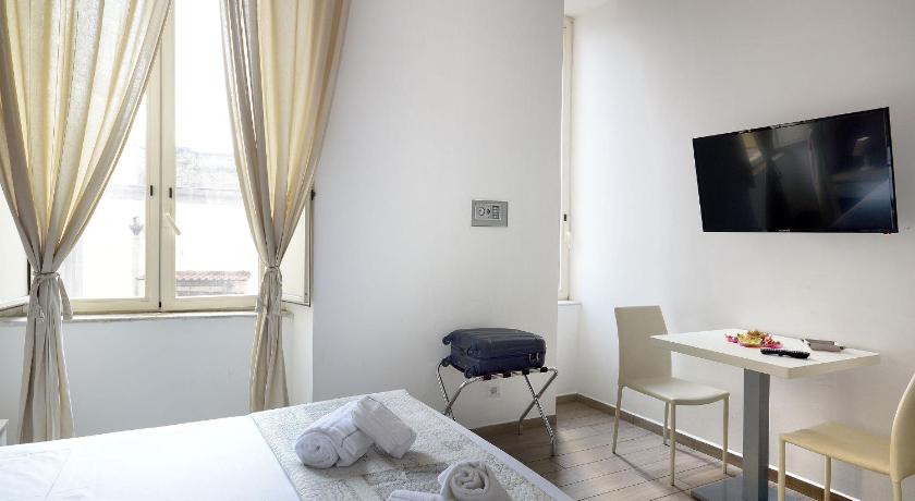 Image of Double Room with Private Bathroom 4