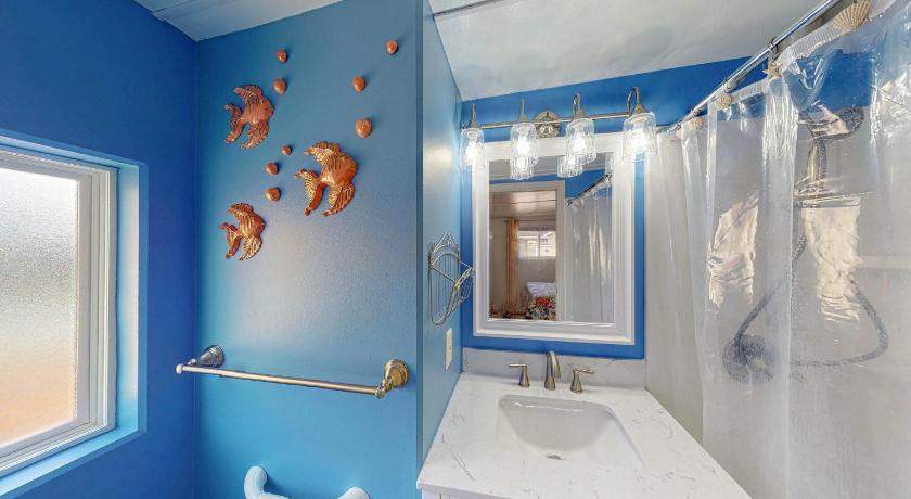 Long Island Village Unit 658 photo