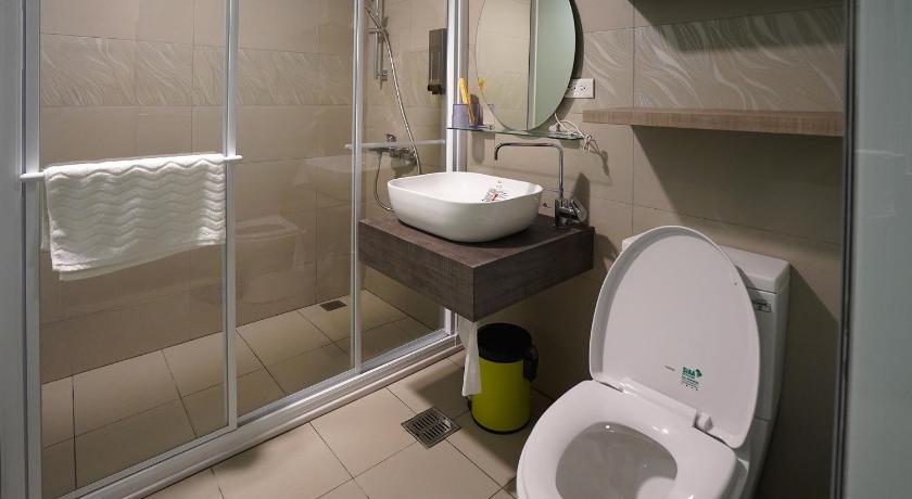 Image of Deluxe Double Room with Balcony 2