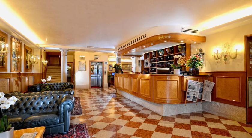 Hotel Rialto photo