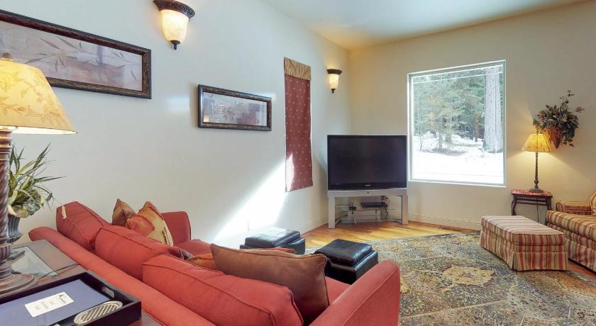Hunter's Lodge — Hotel in Mccall (ID)