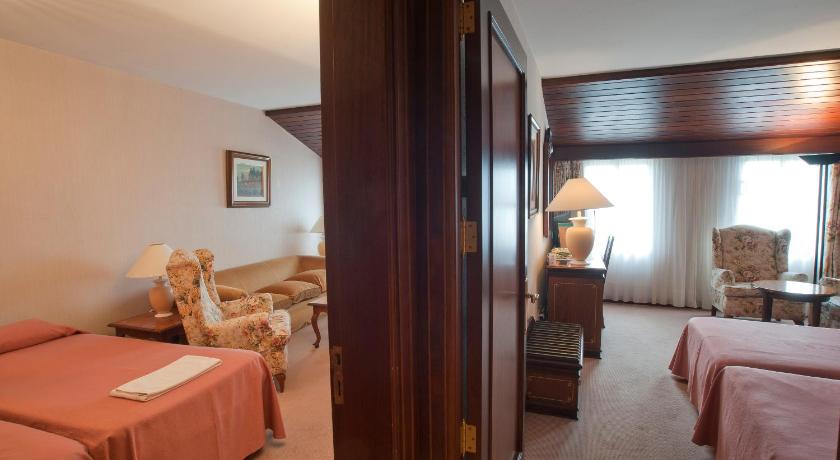 Hotel Riu Fluvia photo