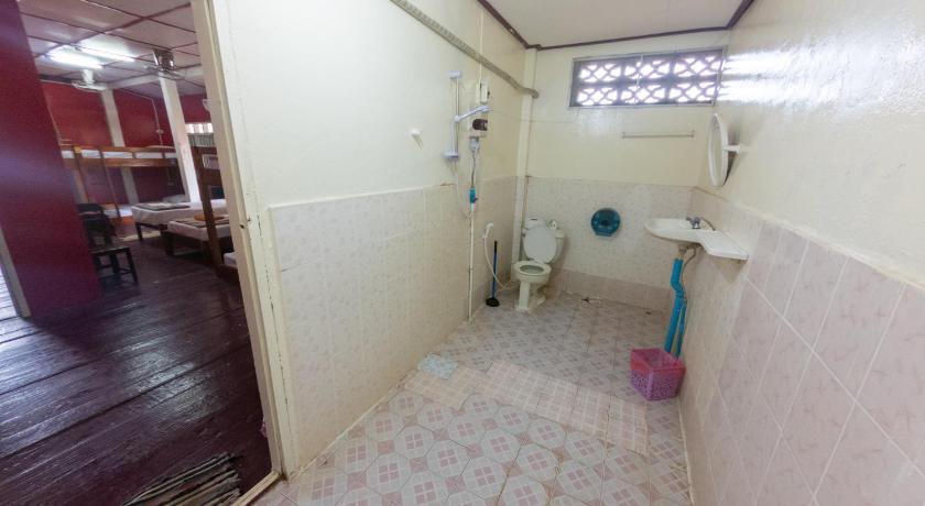Image of Bed in 10-Bed Mixed Dormitory Room 1