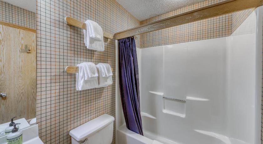The Woods: Townhouse-F3 photo