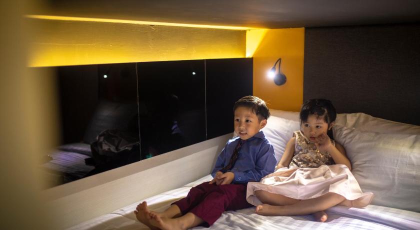 CUBE Family Boutique Capsule Hotel @ Chinatown photo