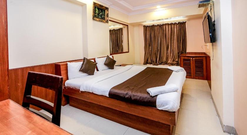 Hotel Lucky Goregaon