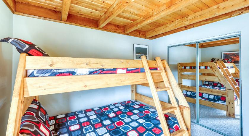 Treehouse 206F photo