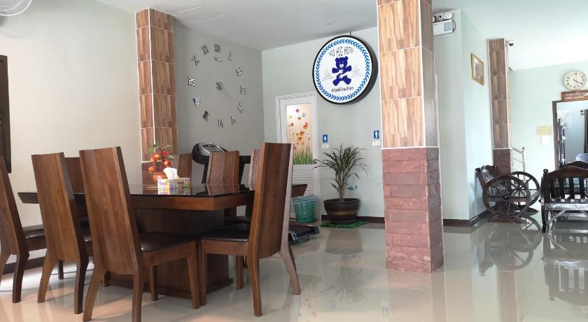 メースアイ／ウィアンパパオ HAOHUG MAEKHACHAN 3つ星 ホテル 眺望