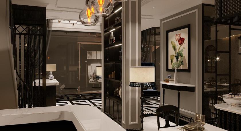 Hanoi Paradise Center Hotel & Spa photo