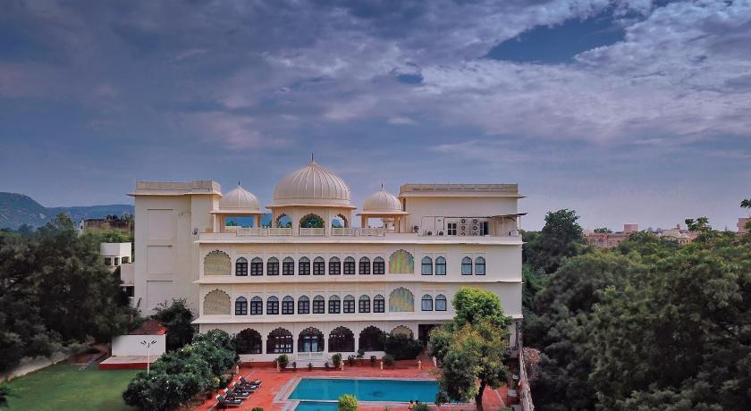 Anuraga Palace