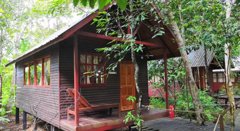 Image of Triple Room with Private Bathroom 1