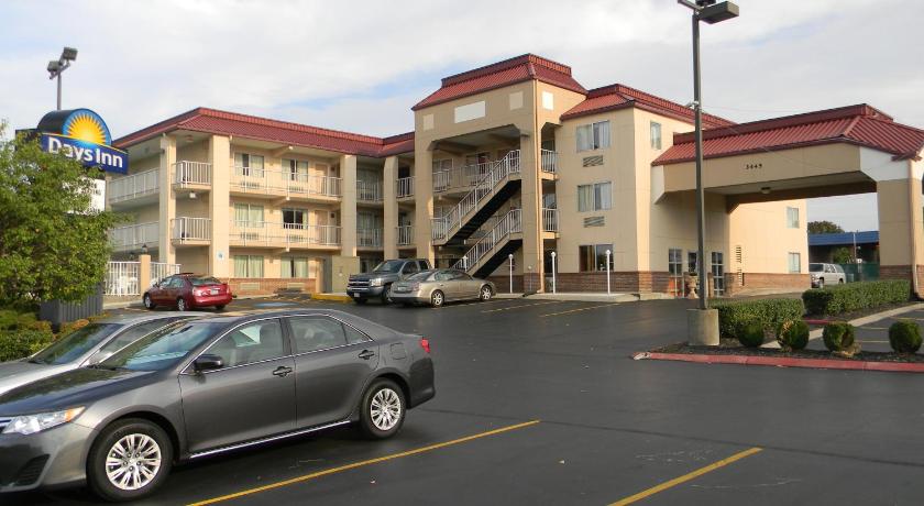 Days Inn by Wyndham Airport Nashville East