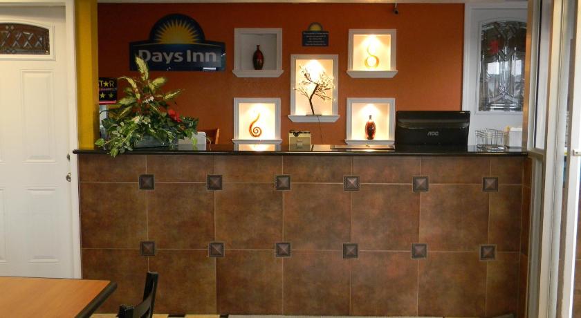 Days Inn by Wyndham Airport Nashville East