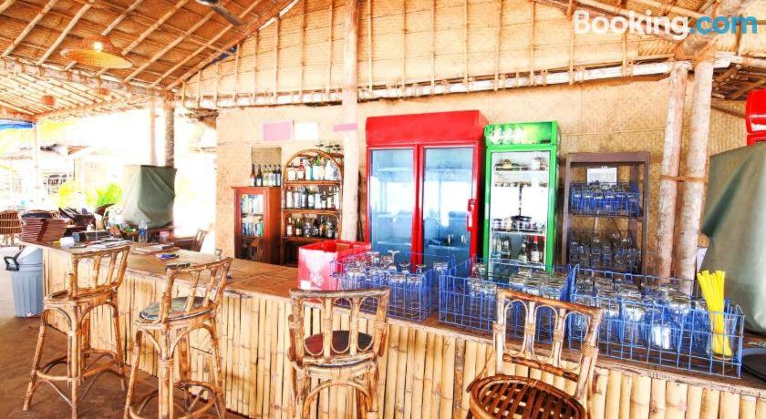Blue Corner Beach Huts & Restaurant photo