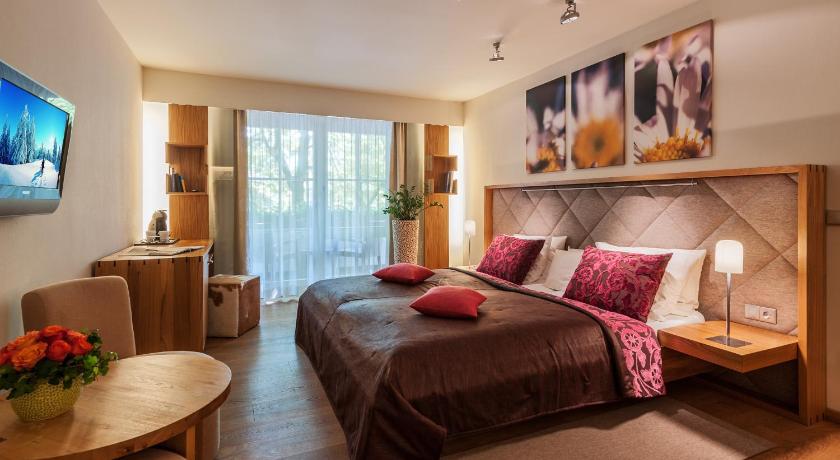 Hotel Maximilian photo