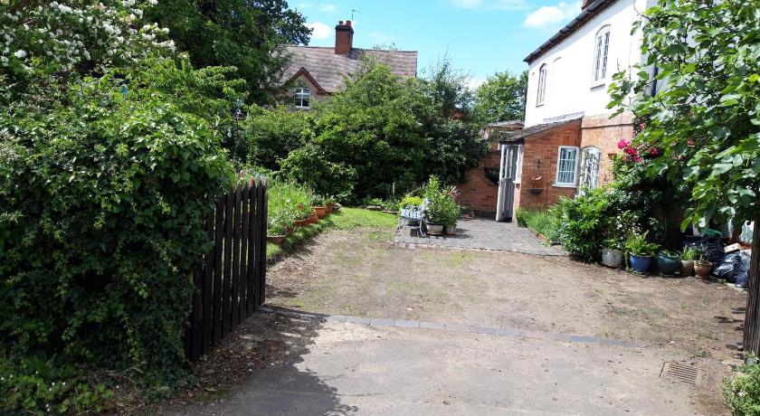 rosedale cottage photo
