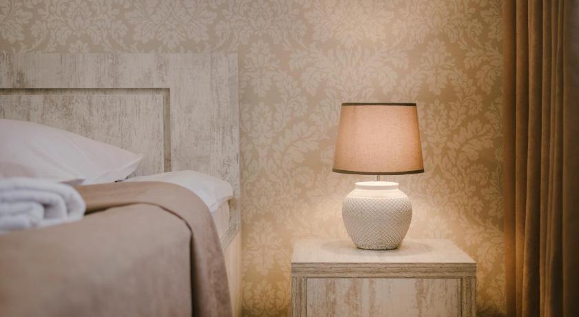 Brick walls — Hotel in Gori