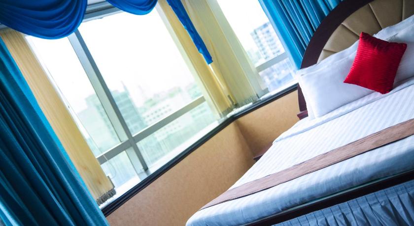 Foto Kamar Royal Suite (Royal Suite Room) 13