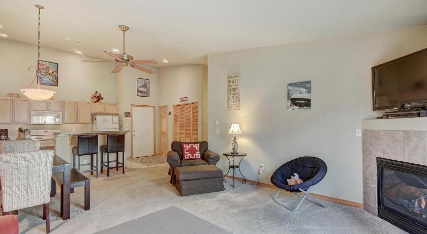 Pv201 Prospector Village Condo — Hotel in Silverthorne (CO)
