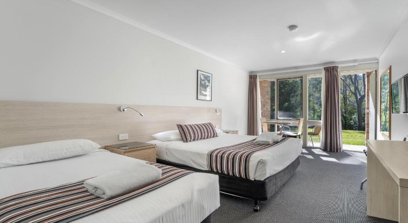 Avoca Beach Hotel