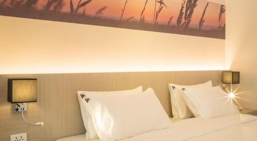Image of Standard Twin Room 7