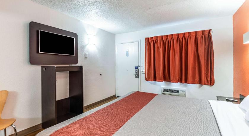 Motel 6-North Richland Hills, TX