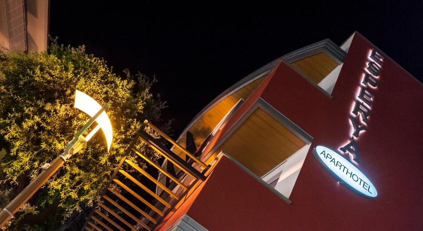 Aparthotel Esperya photo