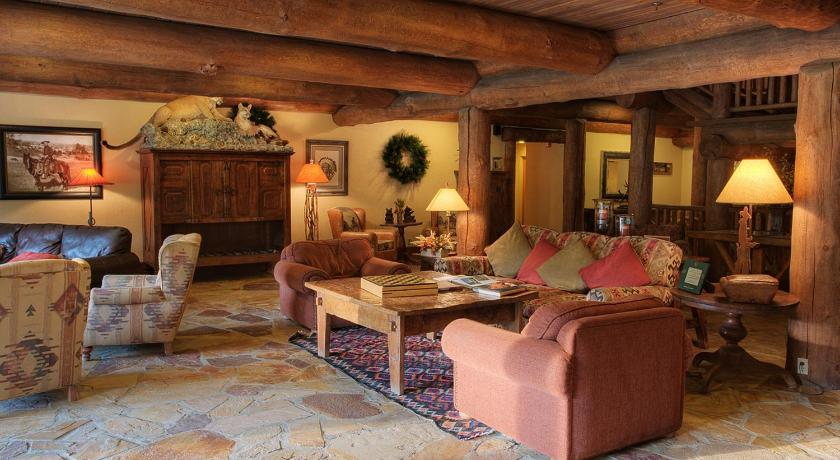 Daniels Summit Lodge photo