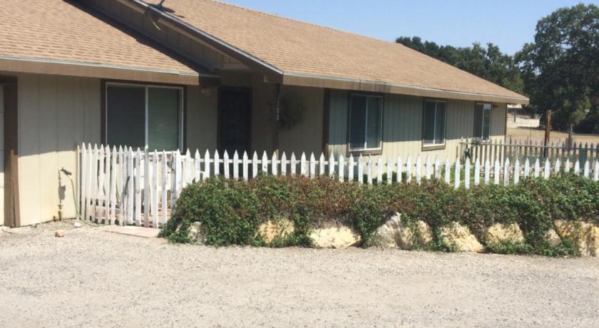 The Farmhouse 2 Bedroom Wine Country Al Paso Robles Ca