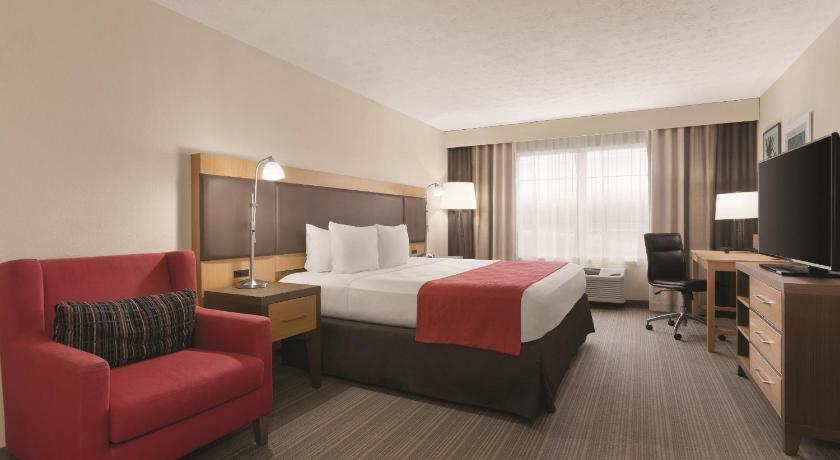 Country Inn & Suites by Radisson Fairborn South OH