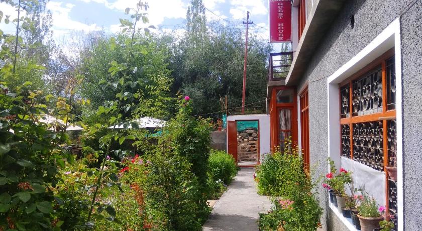 Saiman Guest House - image 9