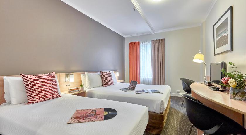 ibis Perth