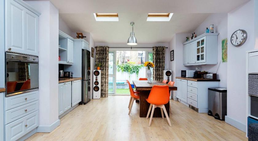 Veeve - Bright by Wimbledon Park — Hotel in London