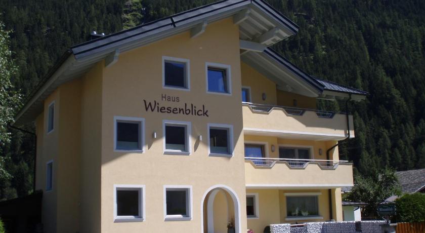Image of Double or Twin Room with Balcony 10