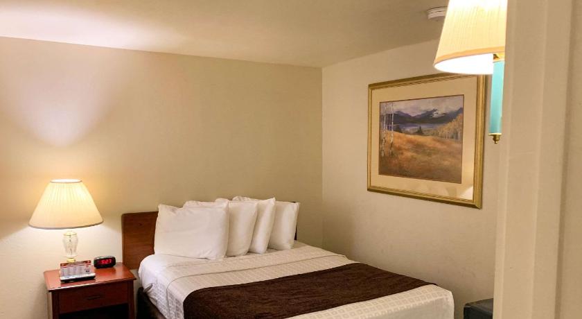 Rodeway Inn and Suites