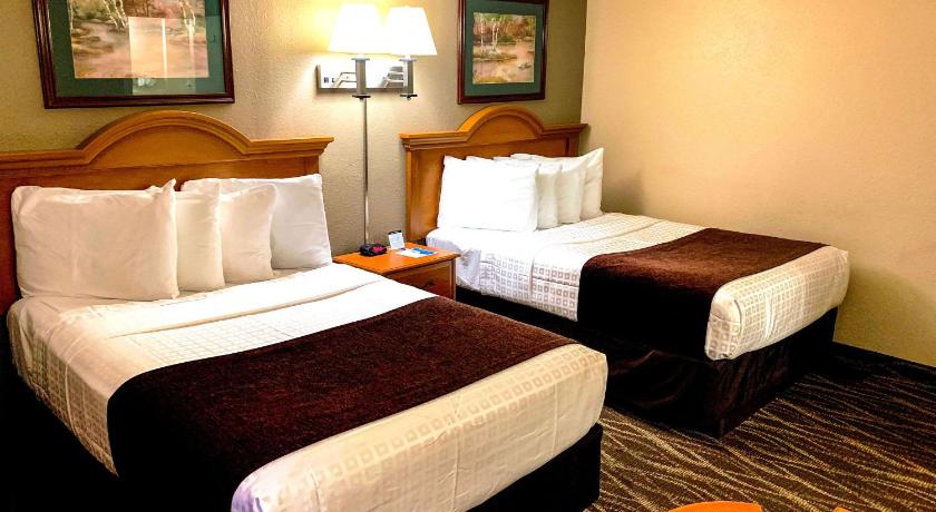 Rodeway Inn and Suites