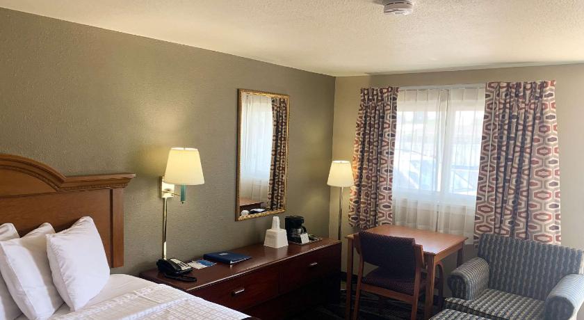 Rodeway Inn and Suites