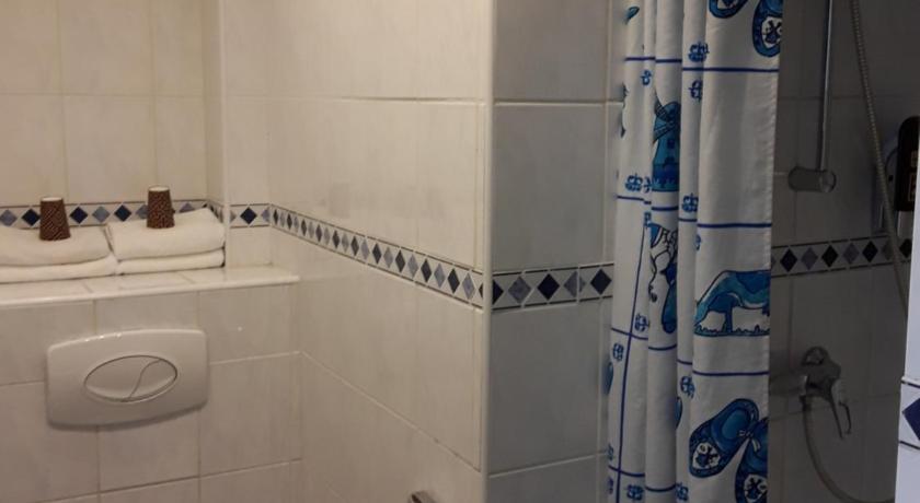 Image of Single Room with Private Bathroom 8