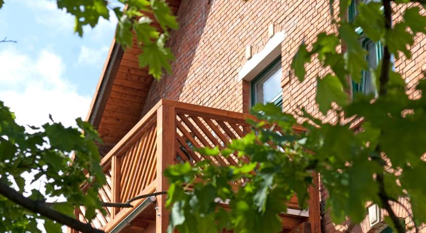 ASGARD Ferienwohnungen — Hotel in Thale
