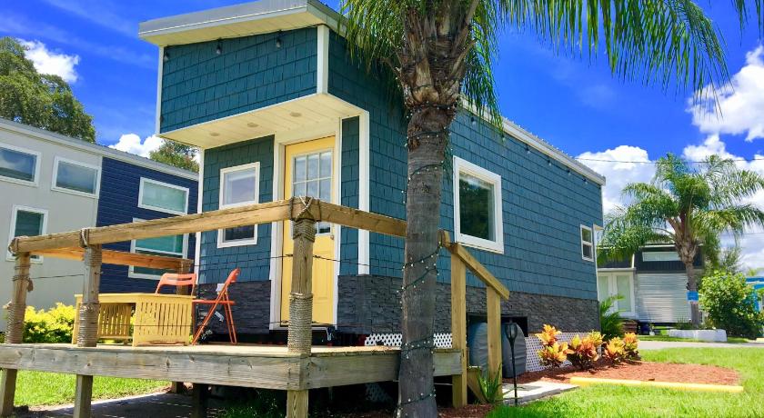 Orlando Lakefront Tiny Houses 3405 N Orange Blossom Trail, Orlando, FL