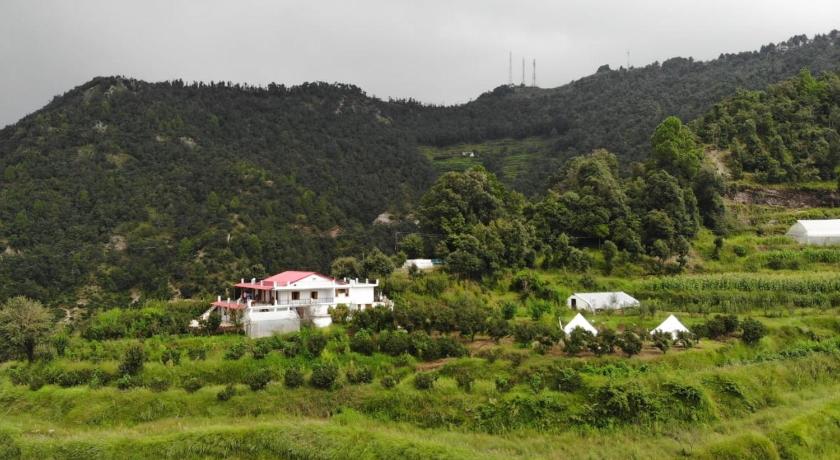 Enchanted Hills Farmstay photo