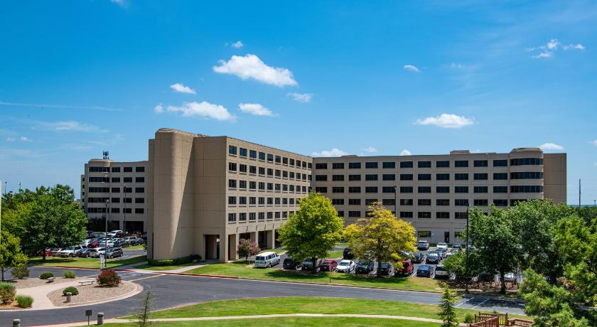 NCED Conference Center &amp; Hotel — Hotel in Norman (OK)