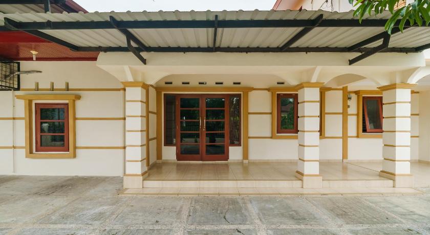 RedDoorz Syariah @ Jalan Dr Mansyur Medan - image 3