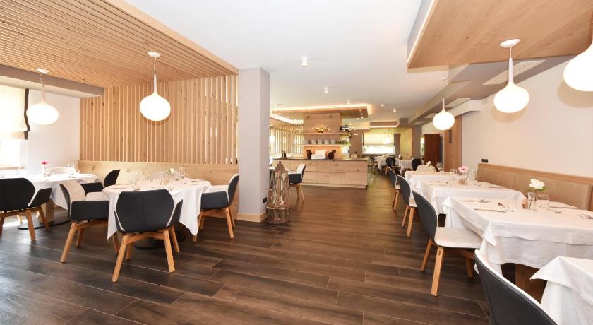 波扎迪法萨 X Alp Hotel 4星级 酒店 景观