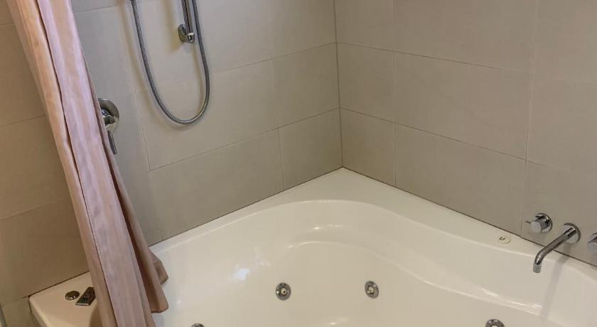 Image of Deluxe Suite 7